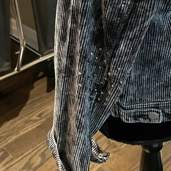Distressed Gray Corduroy Studded Denim Jacker - A must for Summer! - Picture 7 of 17